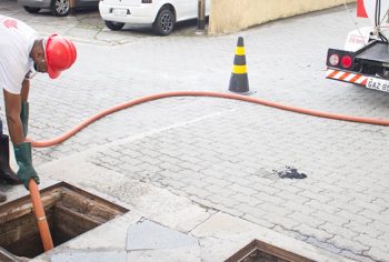 3 benefícios em contratar o hidrojateamento para desentupir canos