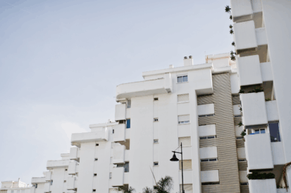 Limpeza Preventiva de Colunas de Esgoto em Condomínios: Evite o Refluxo no Início do Ano